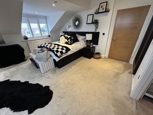 Photo 19- click for photo gallery